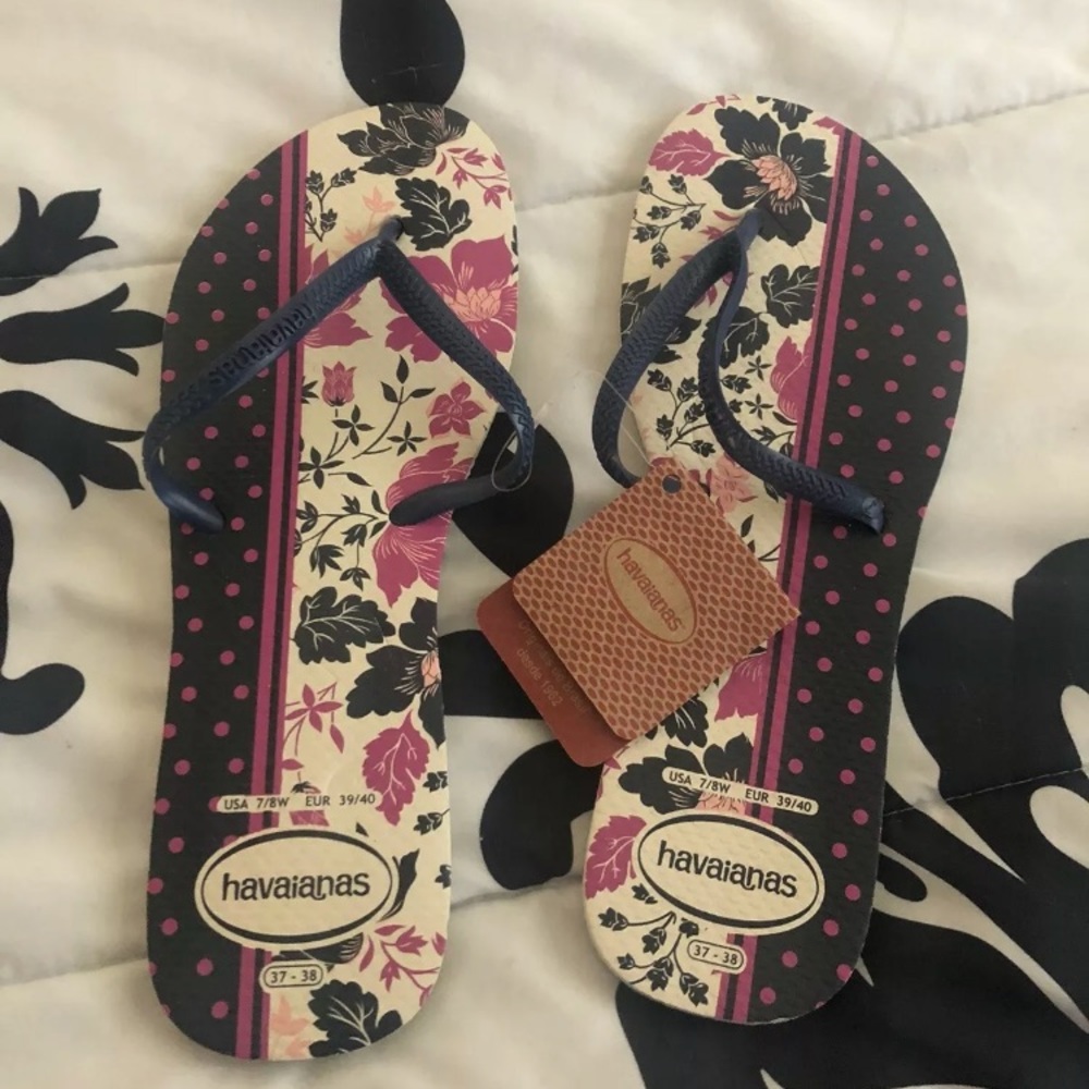 Haviana brand new flip flops with tags